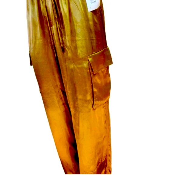 Rachel Zoe silky gold cargo joggers - Picture 10 of 12